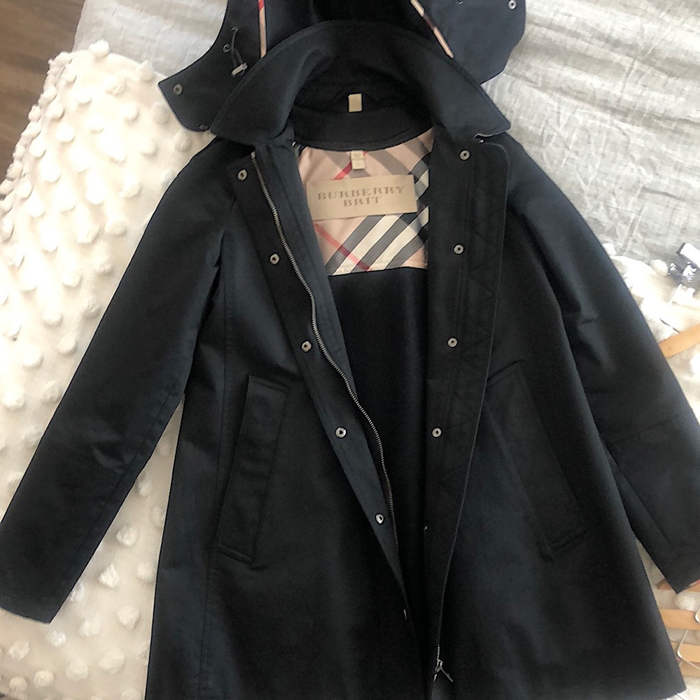Black Burberry Trench Coat - Size 2